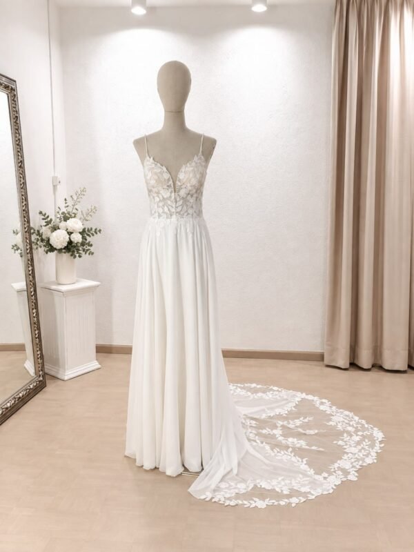 Remi – Brautkleid in A-Linie mit Chiffonrock